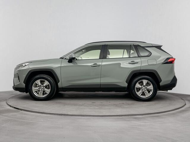 Toyota RAV4 2.5 Hybrid Business