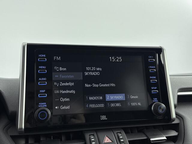 Toyota RAV4 2.5 Hybrid AWD Bi-Tone Innovation Pack | Dealer Onderhouden | Trekhaak - 1650KG Trekgewicht | JBL | 360 camera+Camera functie binnenspiegel | Dodehoek detectie | Elektrische achterklep | Navigatie | Apple CarPlay/Android Auto | Cr