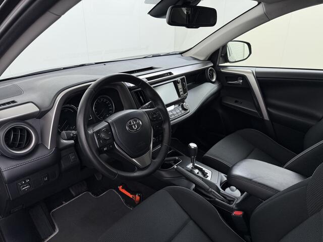 Toyota RAV4 2.5 Hybrid 197PK Automaat Adap.Cruise Camera Stoelverwarming Navi Ecc Bluetooth Style Elek.Achterklep Regen-Lichtsensor Lane Assist Privacy Glas Lmv Pdc Isofix
