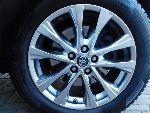 Toyota RAV4 2.5 Hybrid AWD Dynamic | 1.650KG Trekgewicht