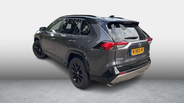Toyota RAV4 2.5 Hybrid Bi-Tone Zeer weinig kilometers, complete uitvoering!