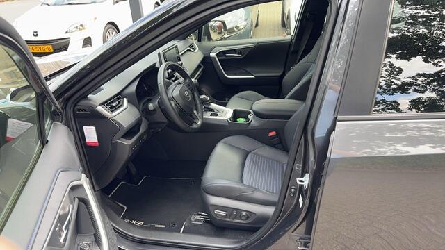 Toyota RAV4 2.5 Hybrid Bi-Tone Zeer weinig kilometers, complete uitvoering!
