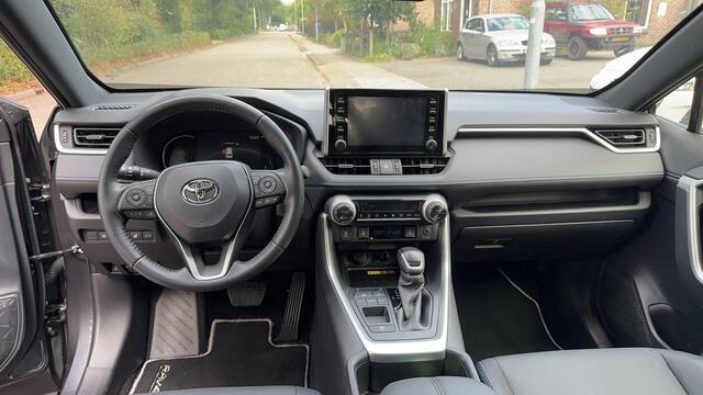 Toyota RAV4 2.5 Hybrid Bi-Tone Zeer weinig kilometers, complete uitvoering!