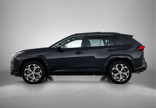 Toyota RAV4 2.5 Plug-in Hybrid AWD GR SPORT + GR SPORT PLUS PACK | Panoramadak | JBL | Memory Seat | Stoel + Stuurverwarming | Bear-Lock | 360 Camera + Camera binnenspiegel |