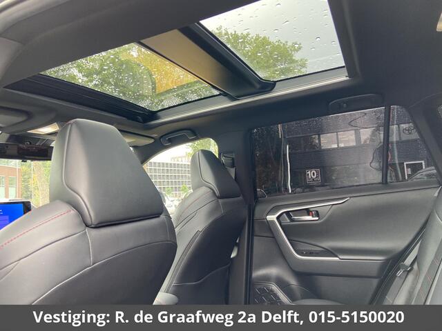 Toyota RAV4 2.5 Plug-in Hybrid AWD Bi-Tone Plus | 1500 KG trekgewicht | JBL Audio | Stoelverwarming & ventilatie | Memory Seats | Panoramadak