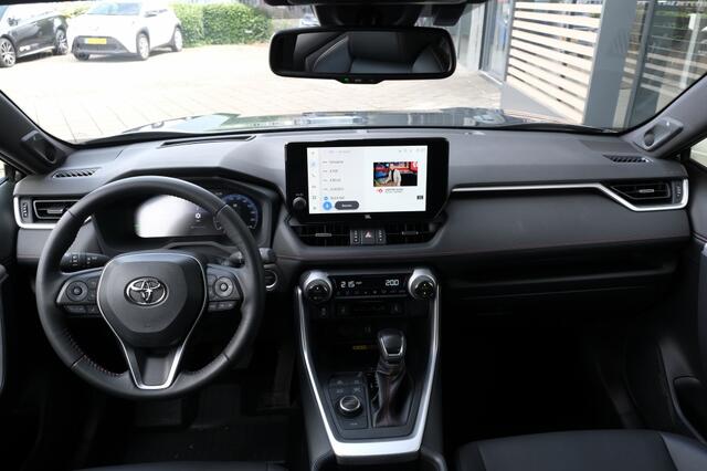 Toyota RAV4 2.5 Plug-in Hybrid 304PK Style Automaat | Innovation Pack | Instapverlichting aan bestuurders- en passagierszijde | Camerafunctie in binnenspiegel (Smart Rear View Mirror) | Rear Cross Traffic Alert