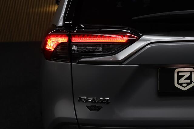 Toyota RAV4 2.5 Hybrid AWD Executive | Adaptive-cruise | Camera | Clima | Apple Carplay & Android Auto | Elek. Achterklep | Navigatie | Bearlock | Stoelverwarming | Keyless | LM Velgen
