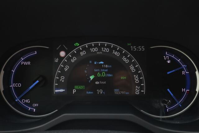 Toyota RAV4 2.5 Hybrid AWD Style | Trekhaak | PDC v/a | Stuur/stoel verwarm.