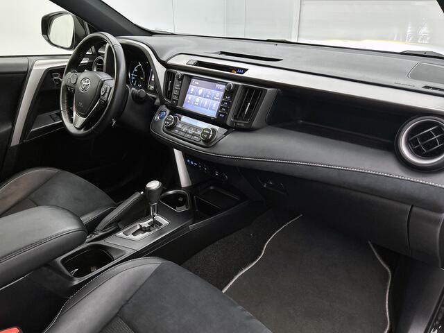 Toyota RAV4 2.5 Hybrid AWD Style | Dealer Onderhouden | 1650KG Trekgewicht | Stoelverwarming | Climate Control | Cruise Control Adaptive | Achteruitrijcamera | Parkeersensoren voor+achter | Elektrisch verstelbare stoel |
