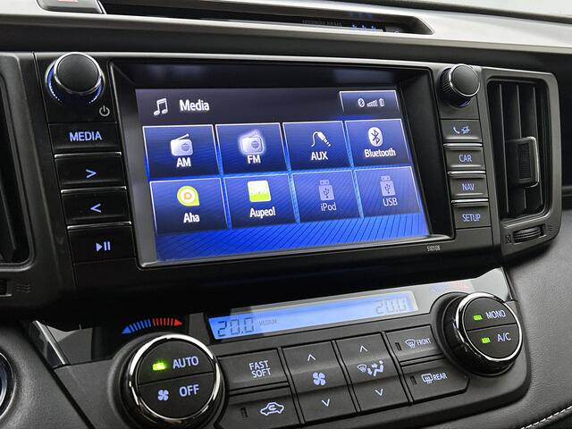 Toyota RAV4 2.5 Hybrid AWD Style | Dealer Onderhouden | 1650KG Trekgewicht | Stoelverwarming | Climate Control | Cruise Control Adaptive | Achteruitrijcamera | Parkeersensoren voor+achter | Elektrisch verstelbare stoel |
