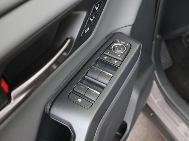 Toyota RAV4 2.5 Hybrid AWD 195 Executive | DIRECT LEVERBAAR | GEEN STEKKER! | FULL OPTION | 2.000 KG Trekgewicht |