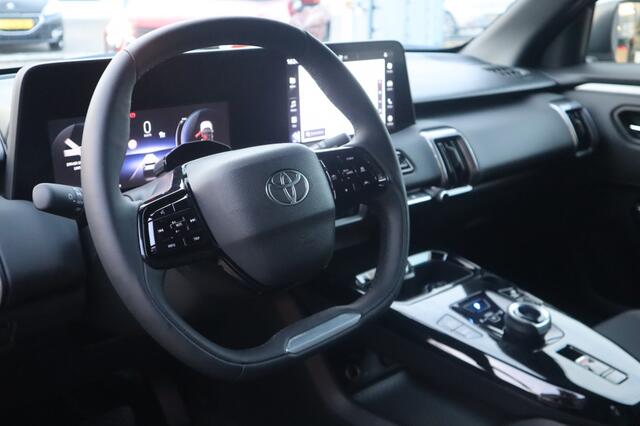 Toyota URBAN CRUISER Dynamic 61 kWh