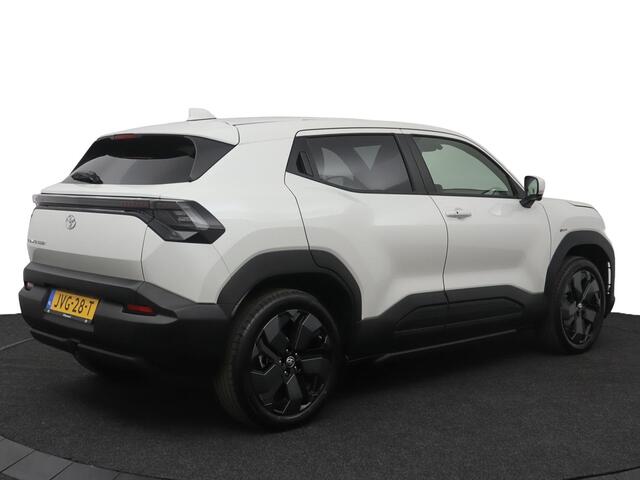 Toyota URBAN CRUISER Executive 61 kWh | Nieuw model! |