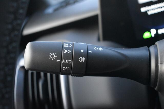 Toyota URBAN CRUISER Executive 61 kWh Automaat 174pk | stoel & stuurverwarming | JBL | Pano | 360 Camera | Demonstratieauto, wordt mee gereden