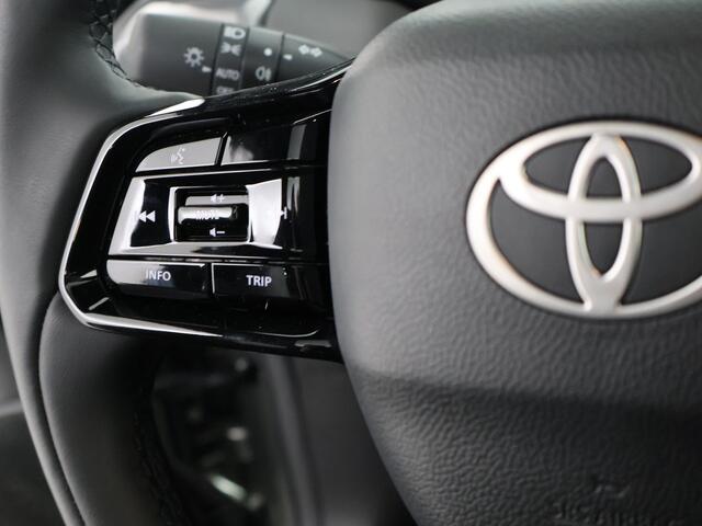 Toyota URBAN CRUISER Executive AWD 61 kWh