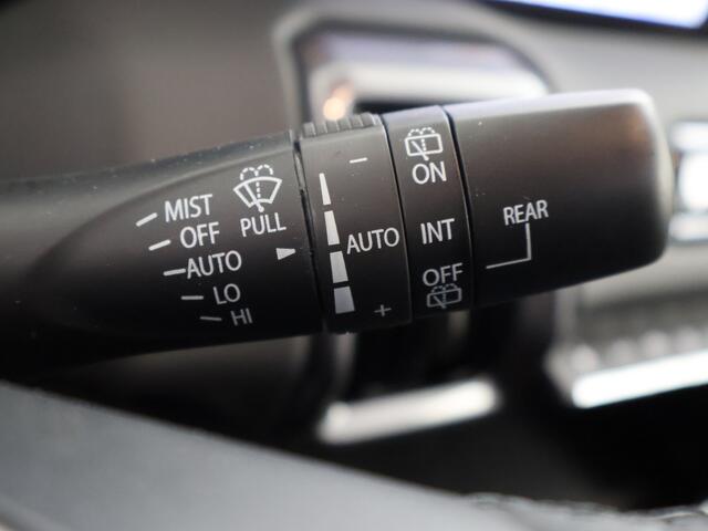 Toyota URBAN CRUISER Executive AWD 61 kWh