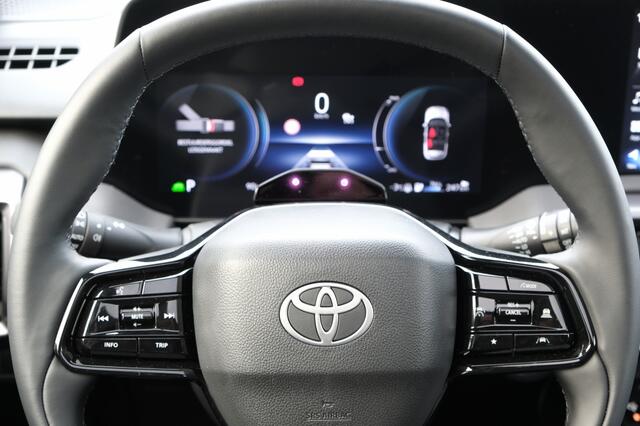 Toyota URBAN CRUISER 61,1 kwh Executive Automaat | Actieradius (WLTP): 395 km | JBL P