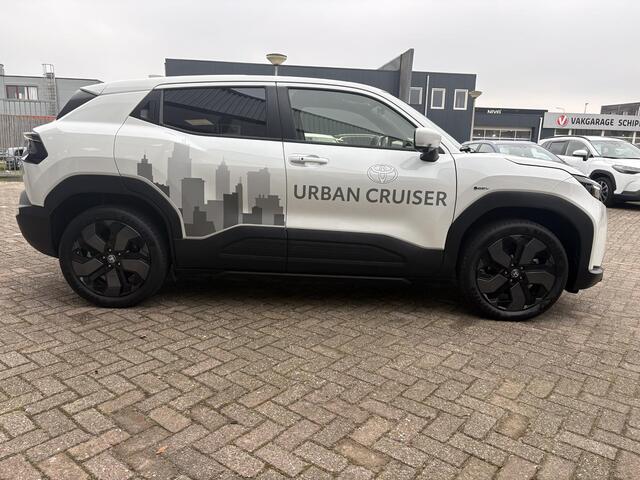 Toyota URBAN CRUISER Executive 61 kWh