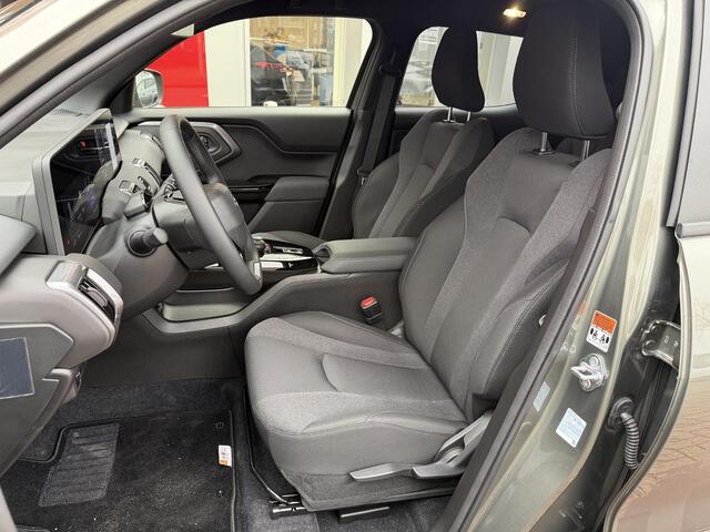 Toyota URBAN CRUISER Dynamic 61 kWh