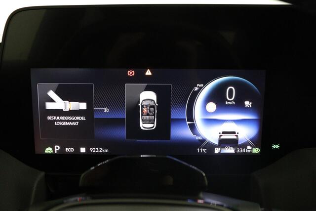 Toyota URBAN CRUISER Executive 61 kWh | Apple Carplay/Android Auto | Panorama Dak | Kunstlederen Bekleding | 360 Camera | JBL Audio |