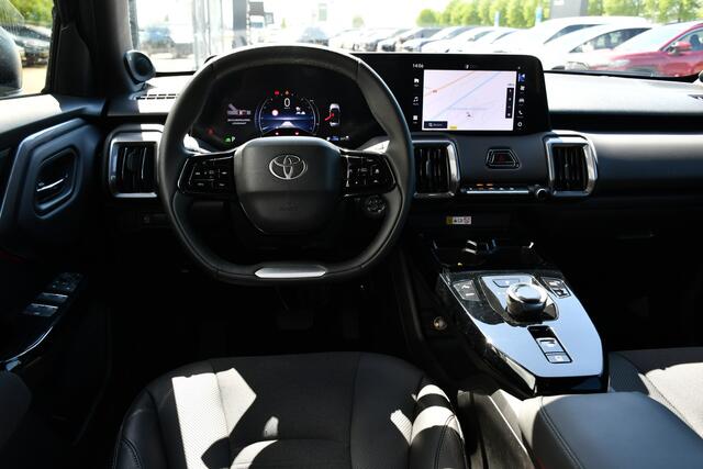 Toyota URBAN CRUISER Executive 61 kWh | Nieuw | Panoramadak | JBL-audio | 360 graden camera |