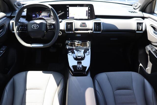 Toyota URBAN CRUISER Executive 61 kWh , Nieuw en direct leverbaar met ¤3.000 inruilvoordeel