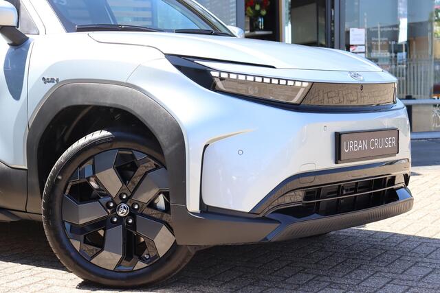Toyota URBAN CRUISER Executive 61 kWh , Nieuw en direct leverbaar met ¤3.000 inruilvoordeel
