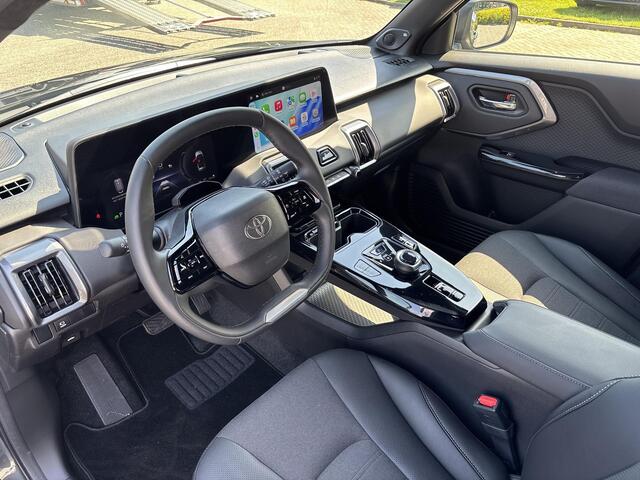 Toyota URBAN CRUISER Executive 61 kWh | All-in prijs |
