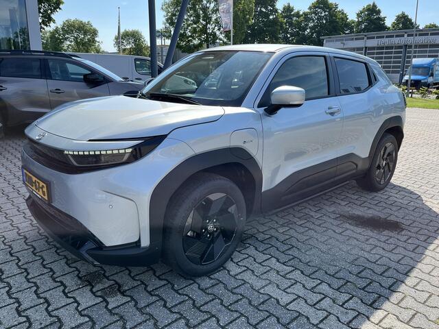 Toyota URBAN CRUISER Dynamic 61 kWh