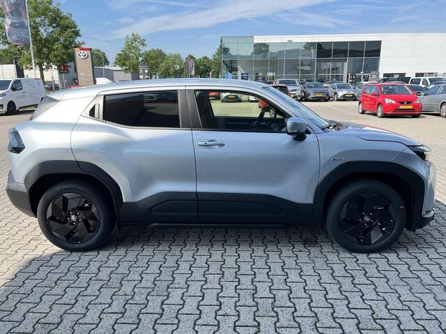 Toyota URBAN CRUISER Dynamic 61 kWh