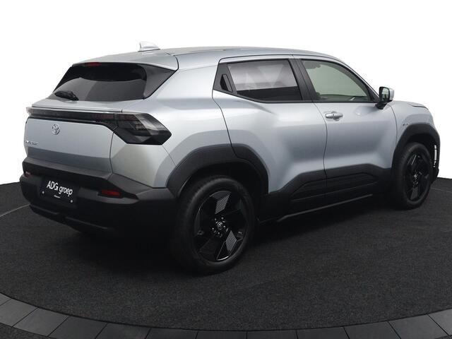 Toyota URBAN CRUISER Dynamic 61 kWh | NIEUWE AUTO | ¤2500 KORTING |