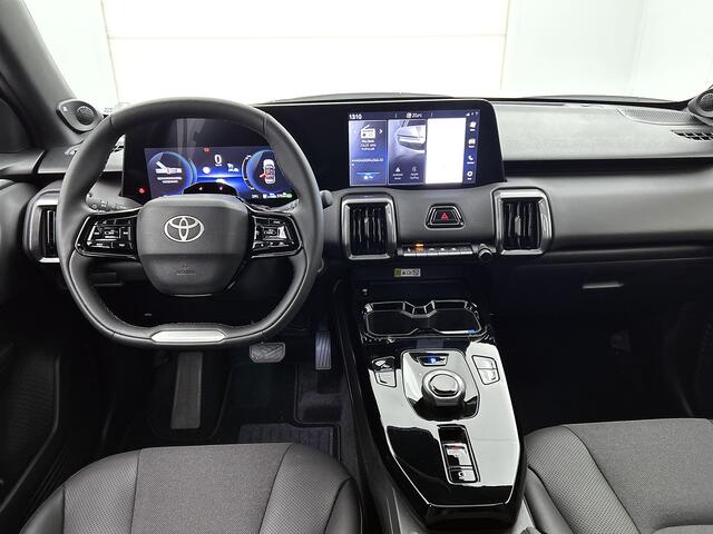 Toyota URBAN CRUISER Executive 61 kWh EV-Deal | JBL | Panorama dak | Stoelverwarming |