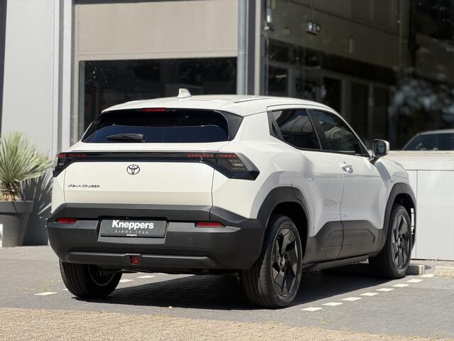 Toyota URBAN CRUISER Dynamic 61 kWh Dodehoekdetectie, Navigatie, Parkeersensoren V+A