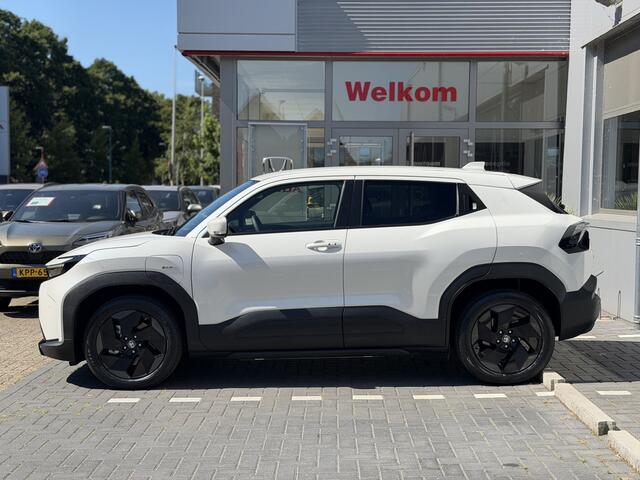 Toyota URBAN CRUISER Dynamic 61 kWh Dodehoekdetectie, Navigatie, Parkeersensoren V+A