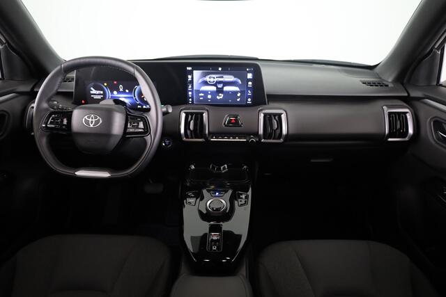Toyota URBAN CRUISER Dynamic 61 kWh *NIEUW* | Direct leverbaar! | Camera | Inruilpremie! |