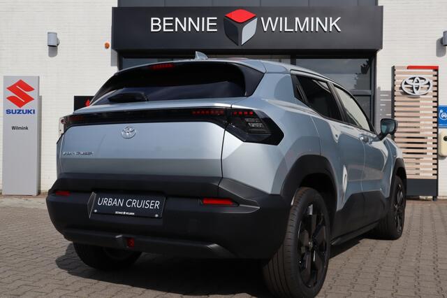 Toyota URBAN CRUISER Executive 61 kWh | Panoramdak | 360 Camera | Stuur/Stoel Verwarming |