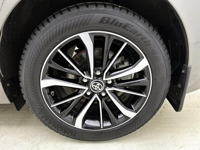 Toyota VERSO 1.8 VVT-i SkyView Edition | Trekhaak | Panoramadak |