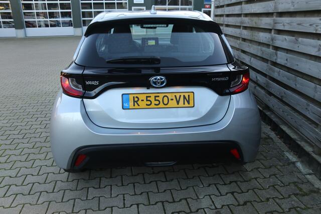 Toyota YARIS 1.5 Hybrid Active / Navi / Climate /