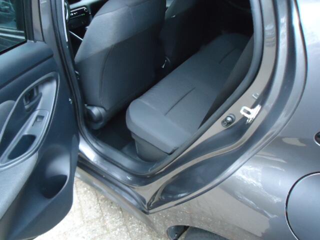 Toyota YARIS 1.5 Hybrid Style