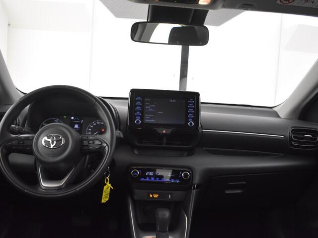 Toyota YARIS 1.5 Hyb. Active
