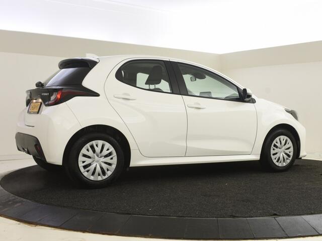 Toyota YARIS 1.5 Hyb. Active