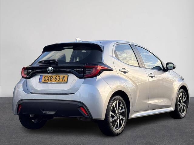 Toyota YARIS 1.5 Hybrid Dynamic | Camera | Carplay | Cruise | LM velgen | Multimedia pack | ( Vestiging - Nieuwegein )