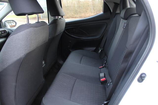 Toyota YARIS 1.5 Hybrid Active | Rijklaar | Clima | Adaptive cruise | Apple/Android | Camera | Dealer onderhouden | NL-auto