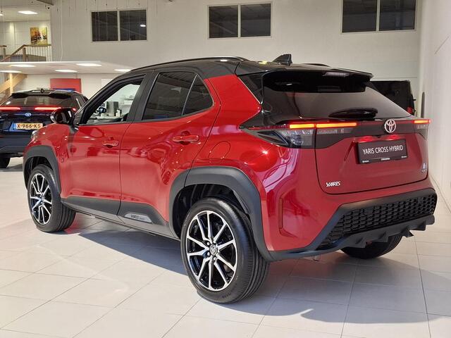 Toyota YARIS Cross 1.5 Hybrid 130 GR Sport | Nieuw op voorraad | BSM | Panorama-dak | JBL | PDC V+A |