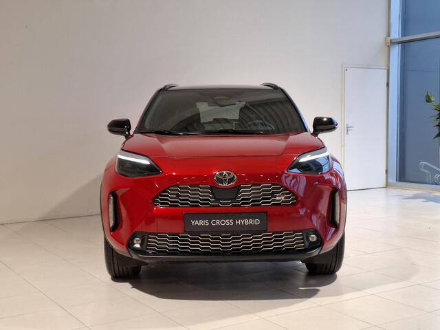Toyota YARIS Cross 1.5 Hybrid 130 GR Sport | Nieuw op voorraad | BSM | Panorama-dak | JBL | PDC V+A |