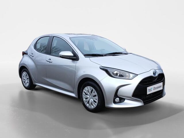 Toyota YARIS 1.5 Hybrid Active Climate Cruise Camera