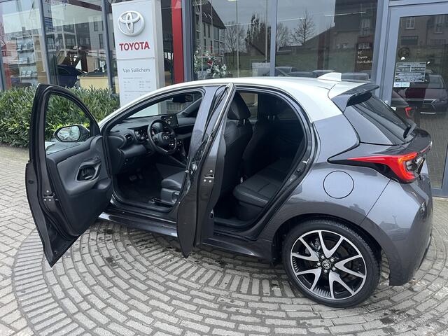 Toyota YARIS 1.5 Hybrid Launch Edition