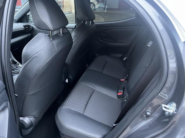 Toyota YARIS 1.5 Hybrid Launch Edition
