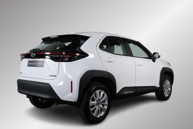 Toyota YARIS Cross 1.5 Hybrid 115 Active , Lage Km