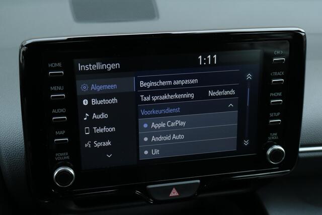 Toyota YARIS Cross 1.5 Hybrid 115 Active , Lage Km